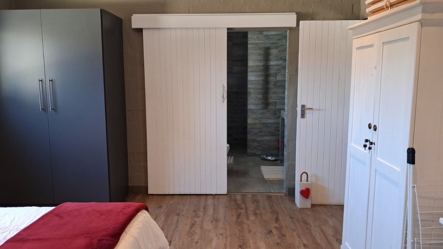 6 Bedroom Property for Sale in Stilbaai Wes Western Cape